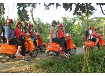 vespa tour hanoi - Hanoi Red river Delta Countryside Half Day with Female Riders 