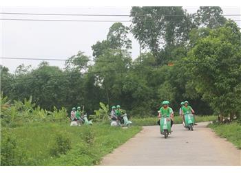 vespa tour hanoi - A Glimpse Of Ninh Binh Vespa Tour 2,5 Hours - Rural Villages- Valley - Thung Nang - Thung nham - Thai Vi Temple